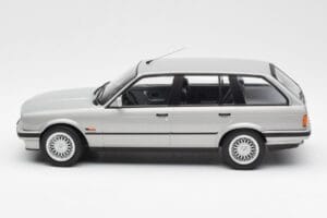 BMW 325i E30 Touring Zilver Norev 1:18 183216 Metaal — afbeelding 3 van 6