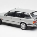 BMW 325i E30 Touring Zilver Norev 1:18 183216 - image 5 of 6