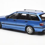 BMW 328i E36 Touring M Package Blauw Otto 1:18 - image 5 of 6