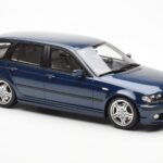 BMW 330i E46 Touring Blauw Otto 1:18 - image 4 of 6