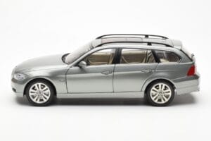 BMW 330i E91 Touring Grijs Metallic Kyosho 1:18 80430394359 Metaal — afbeelding 4 van 8