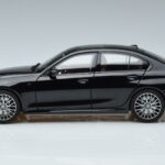 BMW 330i G20 Zwart Metallic Norev 1:18 183277 Metaal - image 4 of 7