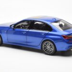 BMW 330i G20 Portimao Blauw Metallic Norev 1:18 - image 7 of 8