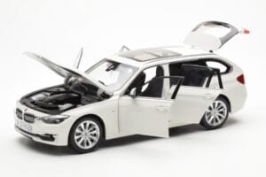 BMW 335i F31 Touring Alpine Wit Paragon 1:18 80432244242 Metaal — afbeelding 2 van 8