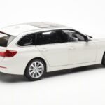 BMW 335i F31 Touring Alpine Wit Paragon 1:18 - image 3 of 8