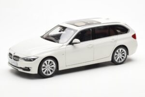 BMW 335i F31 Touring Alpine Wit Paragon 1:18