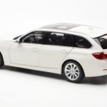 BMW 335i F31 Touring Alpine Wit Paragon 1:18 - image 7 of 8