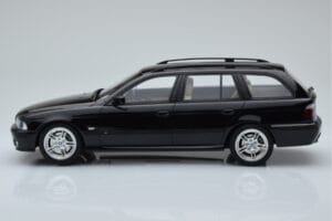 BMW 540 E39 Touring M Package Zwart Otto 1:18 OT1013 Hars — afbeelding 3 van 6