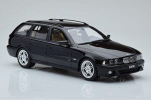 BMW 540 E39 Touring M Package Zwart Otto 1:18 OT1013 Hars — afbeelding 4 van 6
