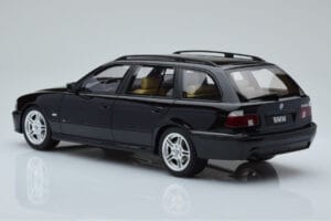 BMW 540 E39 Touring M Package Zwart Otto 1:18 OT1013 Hars — afbeelding 5 van 6