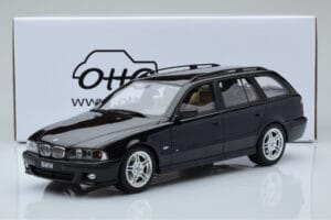 BMW 540 E39 Touring M Package Zwart Otto 1:18 OT1013 Hars — afbeelding 6 van 6