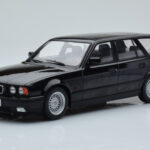 BMW 540i E34 Touring Zwart Metallic MCG 1:18