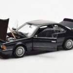 BMW 635 CSi E24 Diamant Zwart Metallic AUTOart 1:18 - image 2 of 8