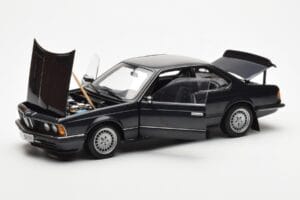 BMW 635 CSi E24 Diamant Zwart Metallic AUTOart 1:18 70521 Metaal — afbeelding 2 van 8