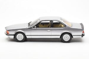 BMW 635 CSi E24 Zilver Otto 1:18 OT313 Hars — afbeelding 3 van 6