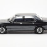 BMW 733i E23 Zwart Metallic KK-Scale 1:18 - image 3 of 6