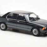 BMW 733i E23 Zwart Metallic KK-Scale 1:18 - image 4 of 6