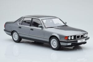 BMW 7 Series E32 740i Zilver MCG 1:18 MCG18161 Metaal — afbeelding 3 van 5