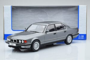 BMW 7 Series E32 740i Zilver MCG 1:18 MCG18161 Metaal — afbeelding 5 van 5