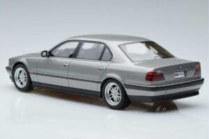 BMW 7 Series E38 750iL Otto 1:18 OT952 Hars — afbeelding 5 van 6