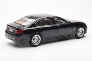 BMW 750Li F02 Facelift Carbon Zwart Kyosho 1:18 08784BK Metaal — afbeelding 3 van 8