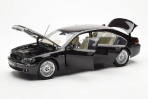 BMW 760Li E66 Zwart Kyosho 1:18 08572BK Metaal — afbeelding 2 van 9