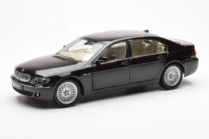 BMW 760Li E66 Zwart Kyosho 1:18 08572BK