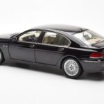 BMW 760Li E66 Zwart Kyosho 1:18 - image 7 of 9