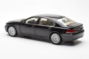 BMW 760Li E66 Zwart Kyosho 1:18 08572BK Metaal — afbeelding 7 van 9