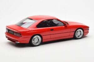 BMW 850 CSi E31 Rood Otto 1:18 OT158 Hars — afbeelding 2 van 6