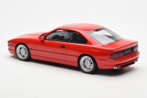 BMW 850 CSi E31 Rood Otto 1:18 OT158 Hars — afbeelding 5 van 6
