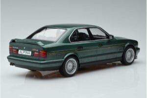 BMW Alpina B10 4.6 E34 Groen MCG 1:18 MCG18229 Metaal — afbeelding 2 van 6