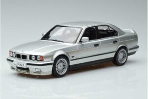 BMW Alpina B10 4.6 E34 Zilver MCG 1:18 MCG18231 Metaal
