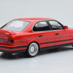 BMW Alpina B10 E34 Biturbo Rood Otto 1:18 - image 2 of 6