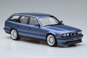 BMW Alpina B10 E34 4.0 Touring Blauw Otto 1:18 OT944 Hars — afbeelding 4 van 6