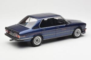 BMW Alpina B7S E12 Turbo Dark Sapphire Blauw Metallic Otto 1:18 OT640 Hars — afbeelding 2 van 6