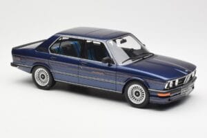 BMW Alpina B7S E12 Turbo Dark Sapphire Blauw Metallic Otto 1:18 OT640 Hars — afbeelding 4 van 6