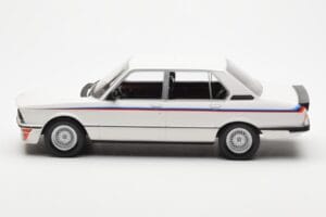 BMW M535i E12 Wit Norev 1:18 183265 Metaal — afbeelding 3 van 5