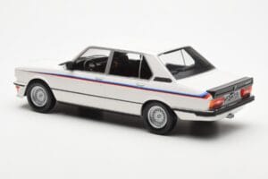 BMW M535i E12 Wit Norev 1:18 183265 Metaal — afbeelding 4 van 5