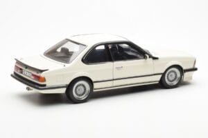 BMW M635 CSi E24 Wit Dealer Edition AUTOart 1:18 80430145829 Metaal — afbeelding 3 van 8