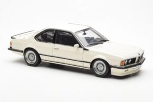 BMW M635 CSi E24 Wit Dealer Edition AUTOart 1:18 80430145829 Metaal — afbeelding 6 van 8