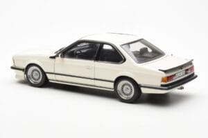 BMW M635 CSi E24 Wit Dealer Edition AUTOart 1:18 80430145829 Metaal — afbeelding 7 van 8