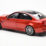 BMW M3 Competition F80 Sakhir Oranje Norev 1:18 - image 7 of 8