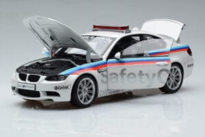 BMW M3 E92 MotoGP Safety Car 2008 Kyosho 1:18 08736GP Metaal — afbeelding 2 van 7