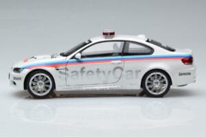 BMW M3 E92 MotoGP Safety Car 2008 Kyosho 1:18 08736GP Metaal — afbeelding 4 van 7