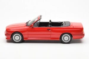 BMW M3 E30 Cabriolet Rood Otto 1:18 OT077 Hars — afbeelding 3 van 6