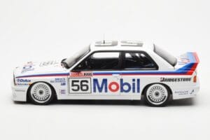 BMW M3 E30 #56 P. Brock / J. Richards Mobil Bathurst 1000 1988 AUTOart 1:18 88847 Metaal — afbeelding 4 van 9