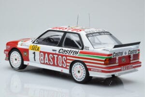BMW M3 E30 Bastos #1 R. Ravaglia / E. Pirro / E. Van de Poele 24 Hours of Spa 1991 IXO 1:18 18RMC081A Metaal — afbeelding 5 van 6