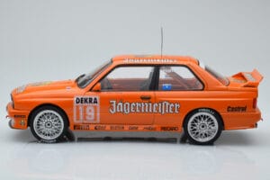 BMW M3 E30 Jagermeister #19 A. Hahne DTM Nurburgring 1992 IXO 1:18 18RMC082A Metaal — afbeelding 3 van 6