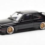 BMW M3 E30 Sport Evolution Zwart Custom Wheels AUTOart 1:18